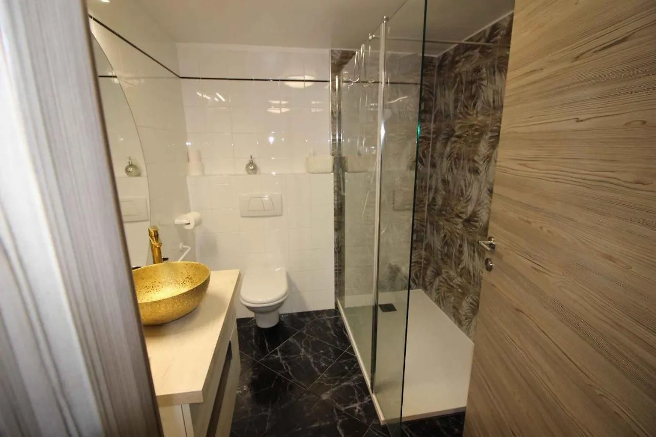 Apartments In San Zeno Di Montagna 36442